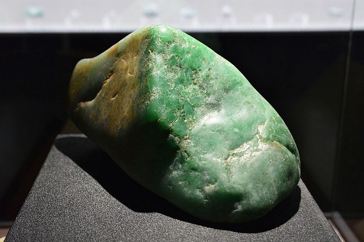 日本鉱物科学会が日本の石に選定「ひすい(翡翠)」に関するまとめ